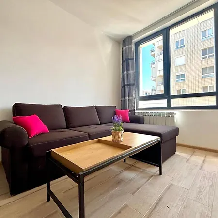 Amarant One Bedroom Apartment *